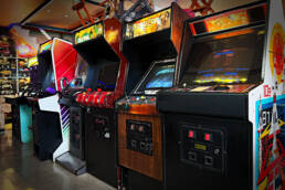 Vintage Steel Supercade 80s Video Game & Pinball Arcade
